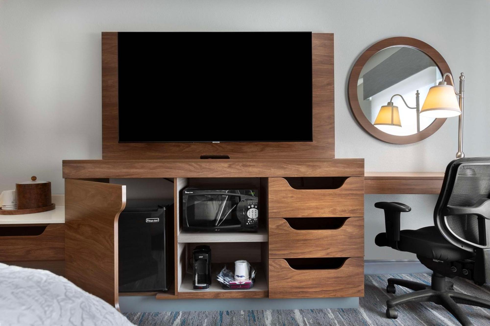 Hampton Inn Belmont At Montcross Екстер'єр фото