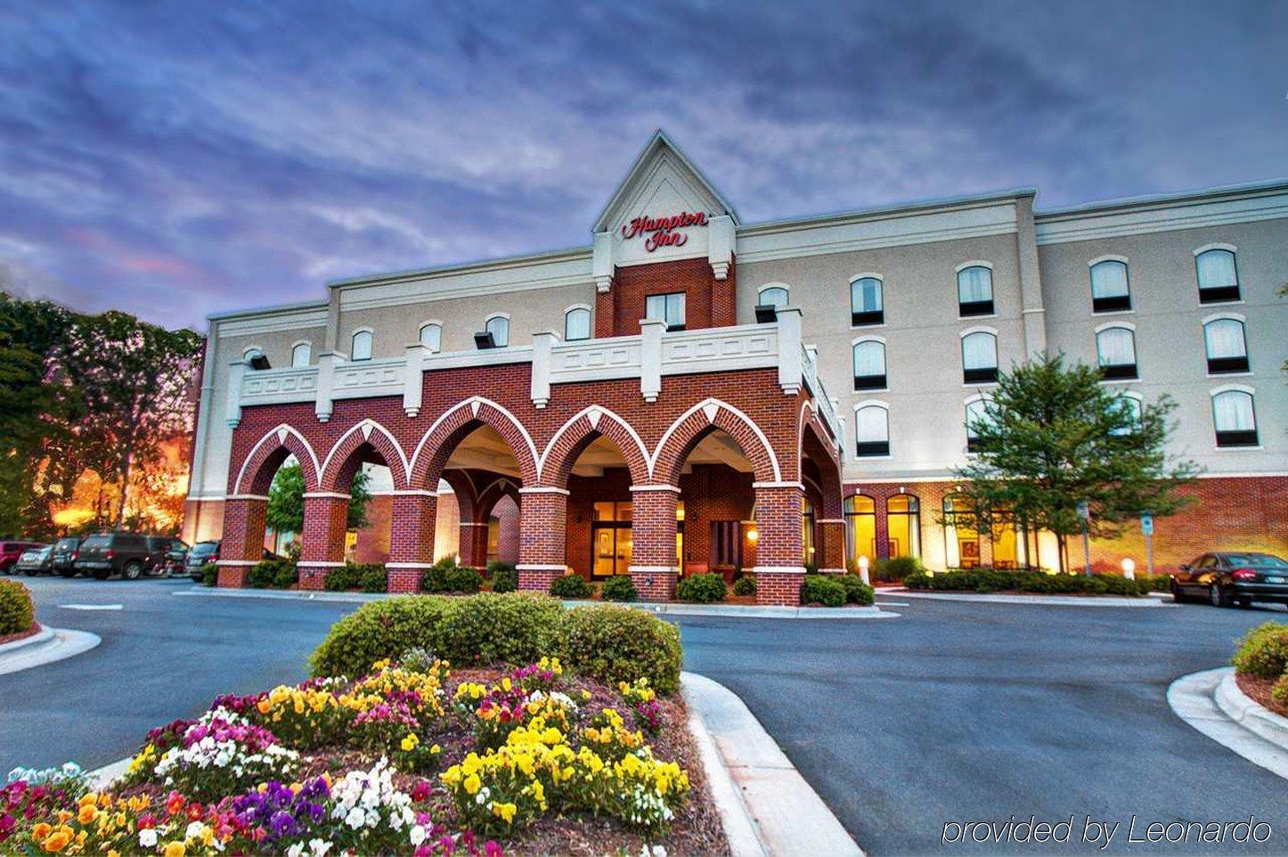 Hampton Inn Belmont At Montcross Екстер'єр фото