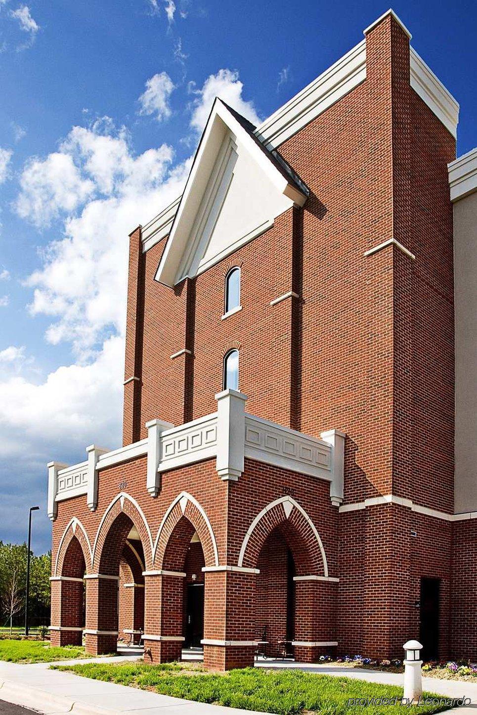 Hampton Inn Belmont At Montcross Екстер'єр фото