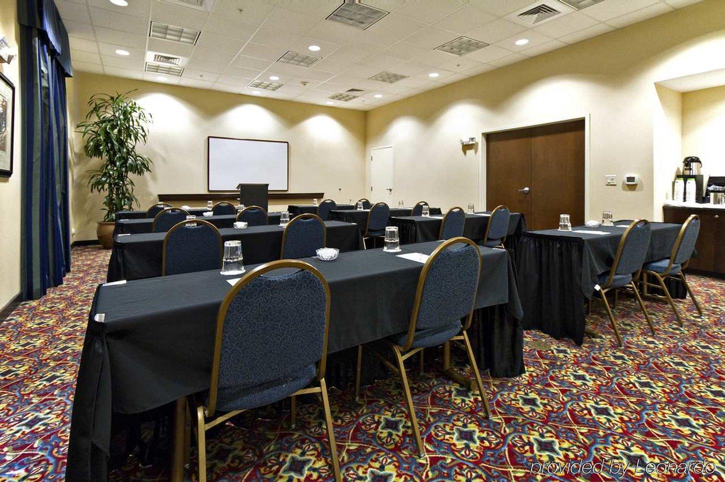 Hampton Inn Belmont At Montcross Бізнес фото