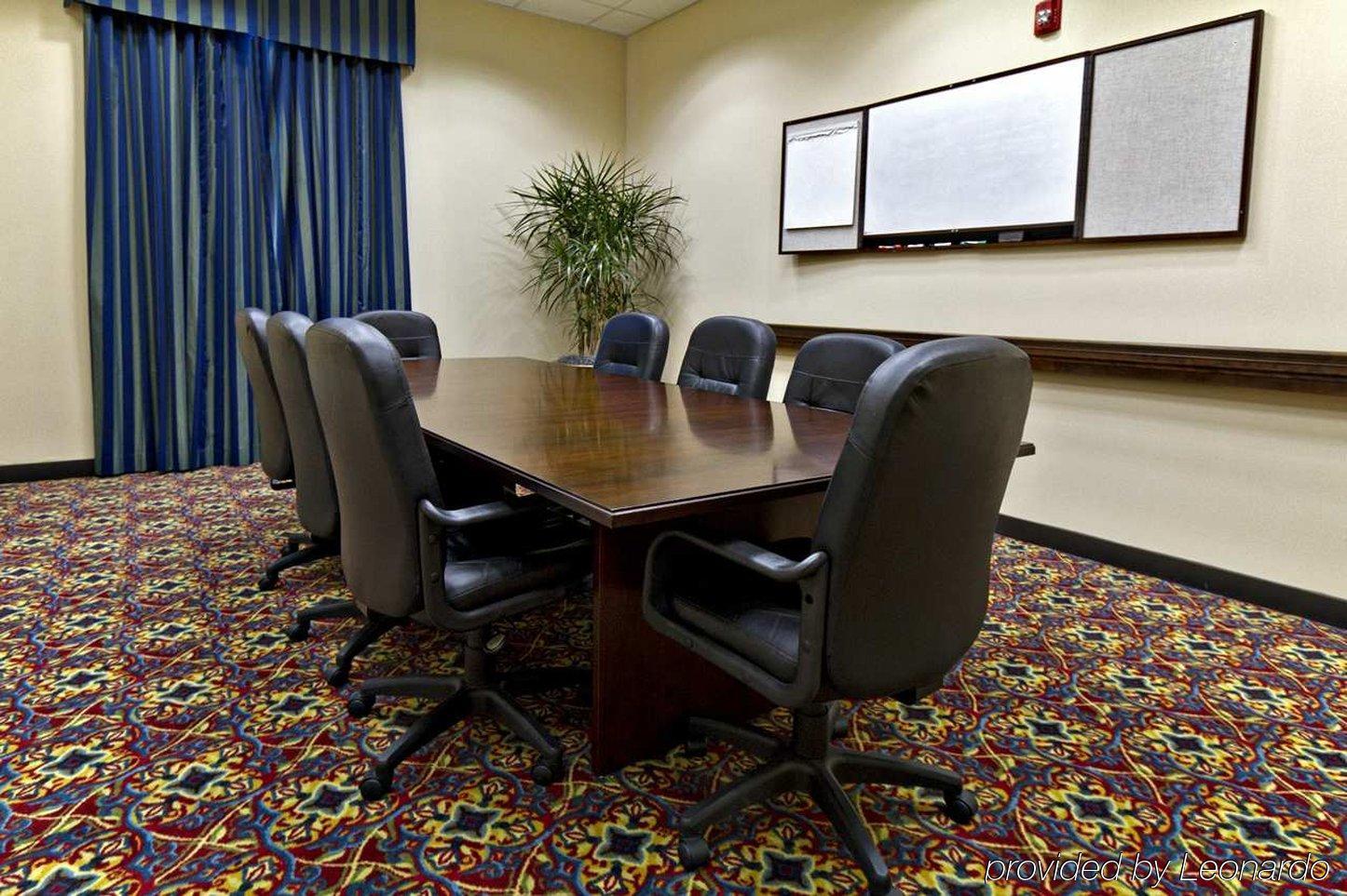 Hampton Inn Belmont At Montcross Екстер'єр фото