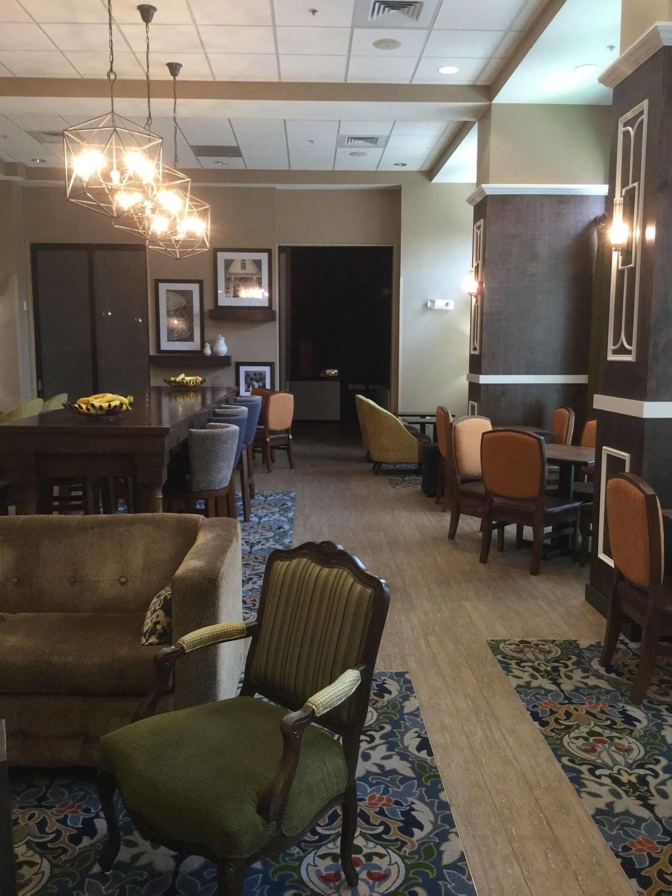 Hampton Inn Belmont At Montcross Екстер'єр фото