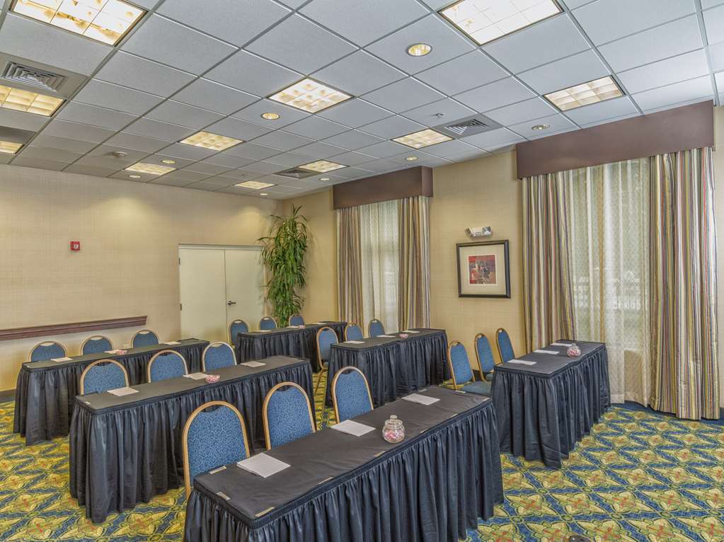 Hampton Inn Belmont At Montcross Зручності фото